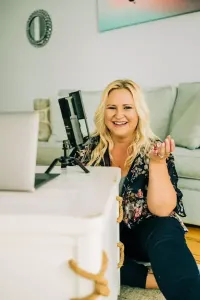 Lauren Kennedy